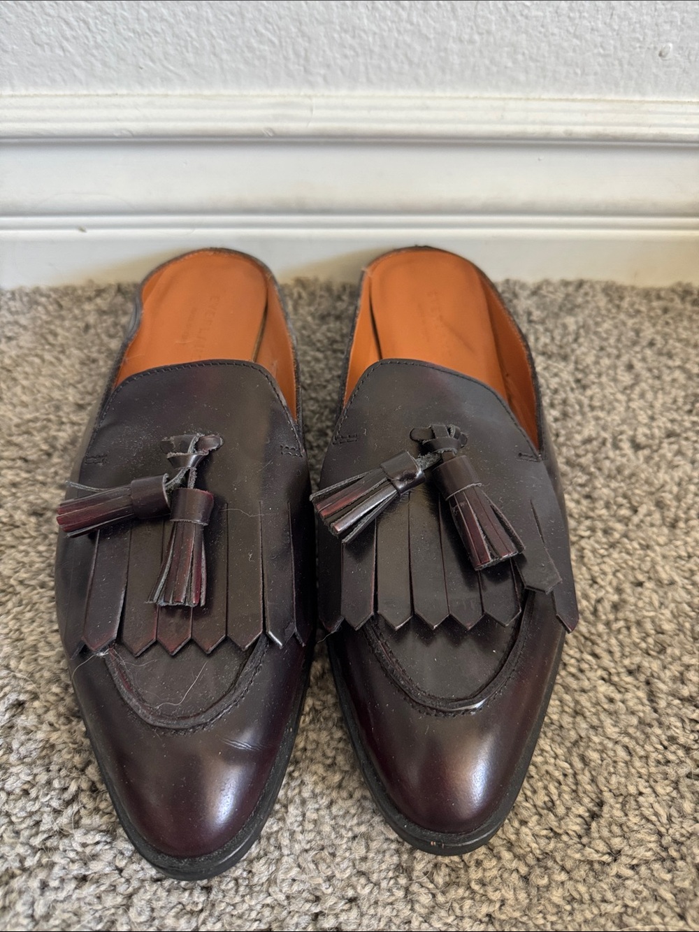Everlane Women's Tassel Kiltie Mules in Burgundy